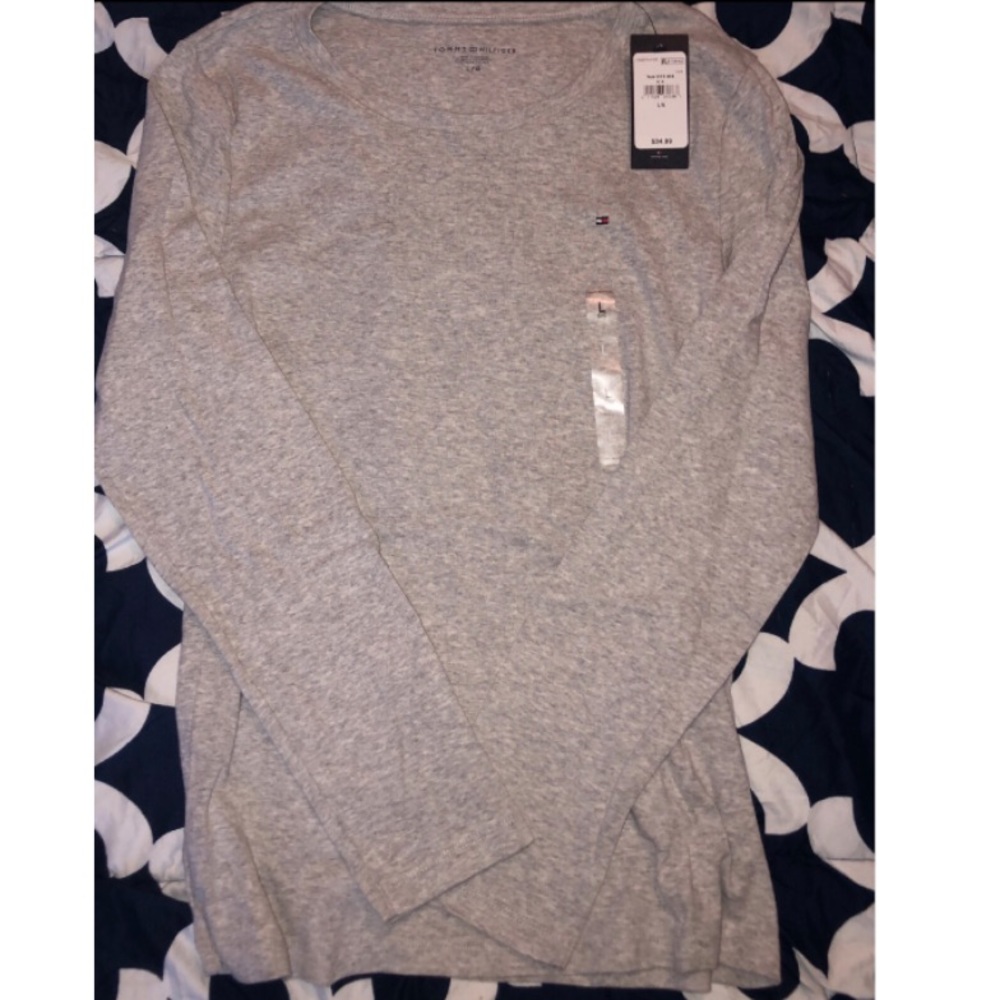Grey Tommy Hilfiger Long sleeve BNWT says large fits more medium